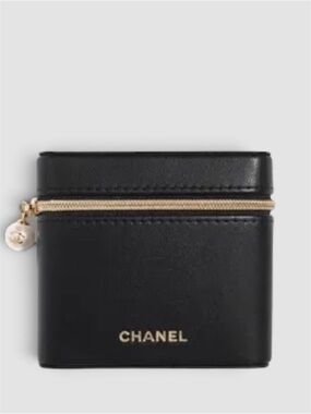 Chanel Pearl Zipper Pull Black Makeup Lipstick Case Crossbody Pouch Bag